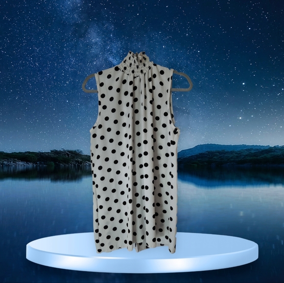 Blouse. - Picture 4 of 7